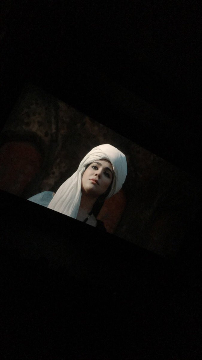 syedhere_'s tweet photo. What an amazing perfomance yet again from #humaima …, From Bol to this… you did justice to your role then and also did termendous job as #Daro😍😍🔥🔥
#Humaima❤️
 #TheLegendOfMaulaJatt https://t.co/72tgTwH83G