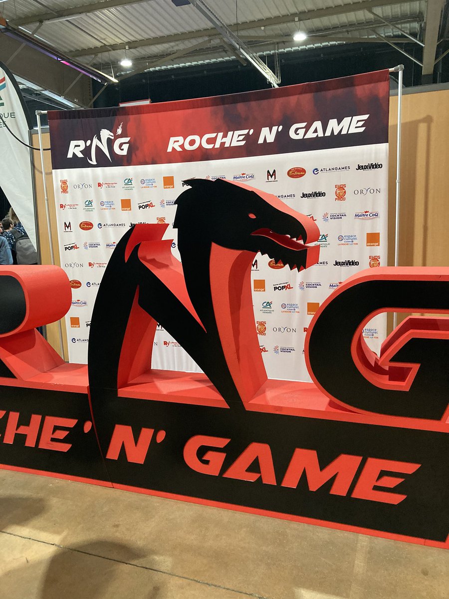 En direct de <a href="/rochengame/">Roche'N'Game</a> avec l’équipe technique <a href="/OrangePaysLoire/">OrangePaysdelaLoire</a> qui veille au bon fonctionnement de nos accès #fibre sécurisés <a href="/OrangeCyberFR/">Orange Cyberdefense France</a> pour l’ensemble des #gamers ✅
<a href="/JMEscalettes/">JM Escalettes</a> <a href="/RobertMitu_pdl/">Robert Mitu</a> <a href="/idelestre/">isabelle delestre</a> <a href="/oryon85/">Oryon</a>