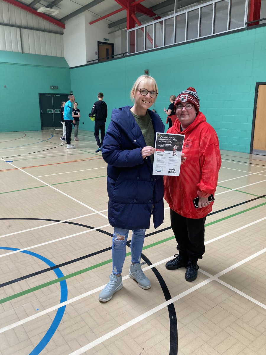 InVictories's tweet photo. WE ONLY DO POSITIVE! โผ๏ธโ
Today, parents Steph & Jo signed the @EnglandFootball code of conduct followed by our players.
Weโre proud to #PlayOurPart in ensuring football is safe with an inclusive environment where everyone can enjoy playing football. ๐โฝ๏ธ https://t.co/KMDmHUcZ3S