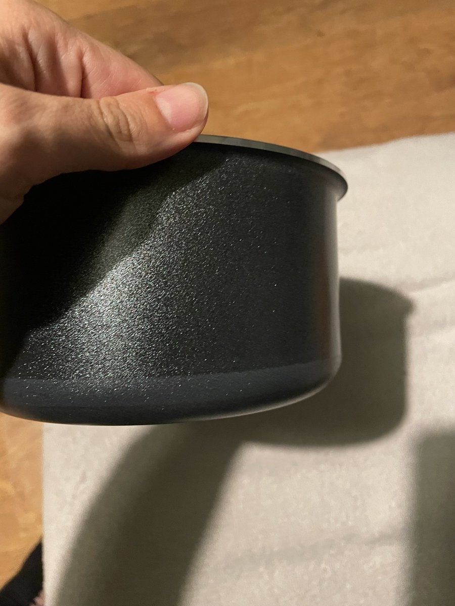 MrsAmyLFox's tweet photo. @TefalUK hi, brand new pans with marks on and a scratched lid. Can you advise how this is resolved please? https://t.co/FWFrJyj9Zr