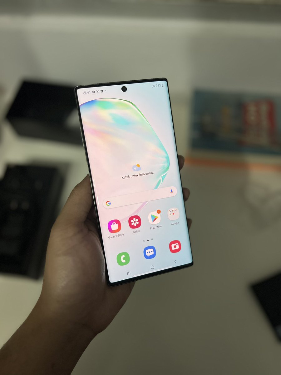 Rifeno's tweet photo. WTS
Samsung Note 10+
Ram 12 GB
Storage 256 GB
Kelengkapan: HP, Charger, kabel charger, headphone, dus original, clear view cover original samsung.

Ex garansi SEIN (Samsung Indonesia)

HP pake dari baru
Fungsi 100%, mulus selalu pakai cover.

Price: DM

#jualhp  #jualsamsungnote https://t.co/GxtiTQw4Jb