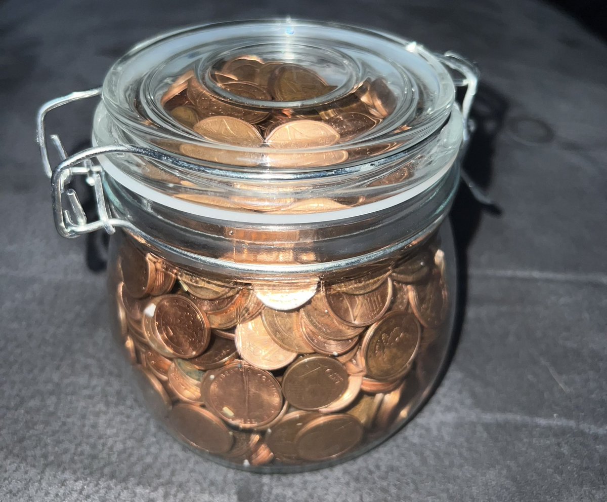piaxfeets's tweet photo. Neue Challenge: wer errät wie viel Geld da drin ist, darf mir den Betrag Schulden! 😈#zahlschweine #sklaven #geldsklaven https://t.co/zWx7iUKSBi