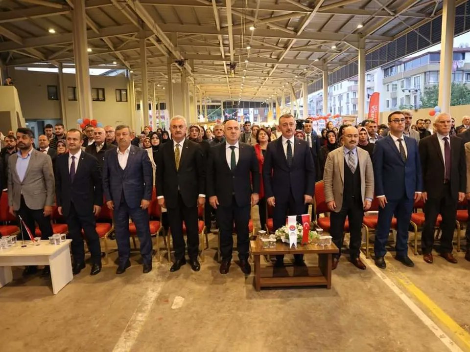Birsensahin61's tweet photo. DARICA DERNEKLER FEDERASYONU KÜLTÜRLERİN KAYNAŞMASI FESTİVALİMİZE KATILIM SAĞLAYAN BÜYÜKŞEHİR BELEDİYE BAŞKANLARIMIZ BAŞKAN YARDIMCILARIMIZ AK PARTİ İLÇE BAŞKANIMIZ DARICA BELEDİYE BAŞKANIMIZ BAŞKAN YARDIMCILARIMIZA VE TÜM MİSAFİRLERİMİZE ÇOK TEŞEKKÜR EDERİZ
#DADEF https://t.co/gc52elX8bY