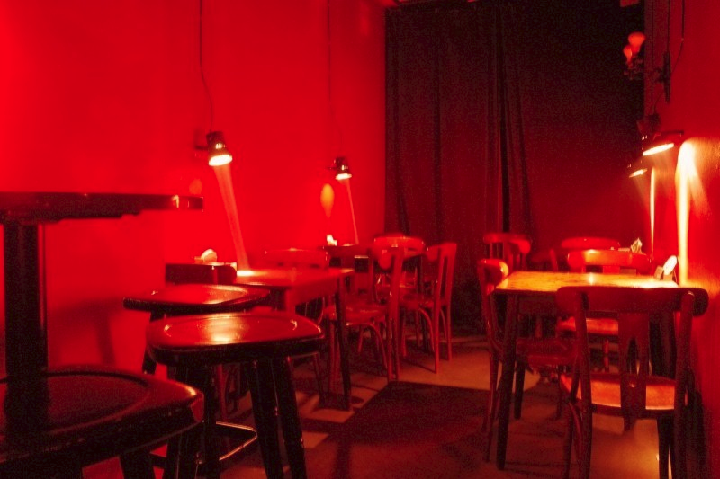 red r(o)um superstition.
Berlin, January 2015