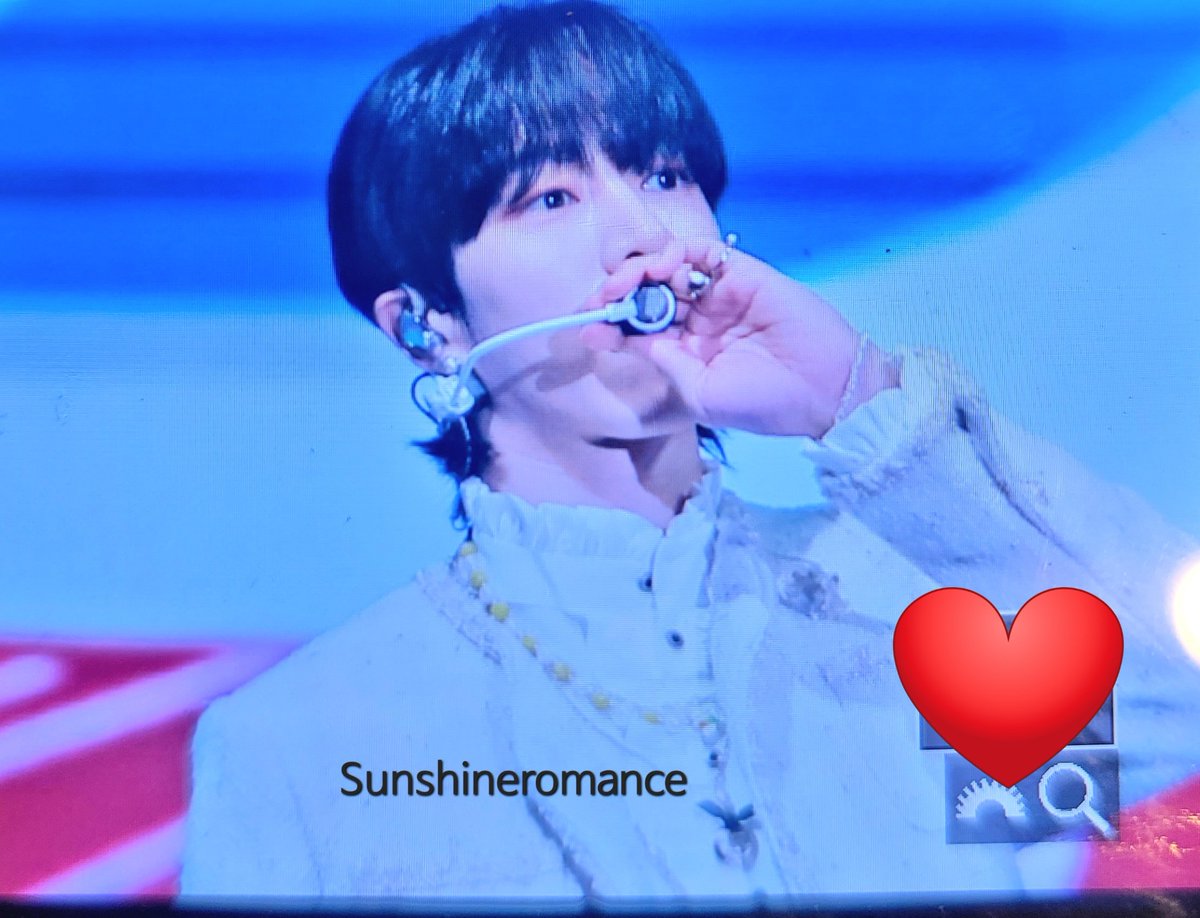 sunshineGK's tweet photo. 20221015 하이라이트 운동회 💝💝💝💝
#하이라이트운동회 #하이라이트 #이기광 #기광 https://t.co/C24hFyjgF3
