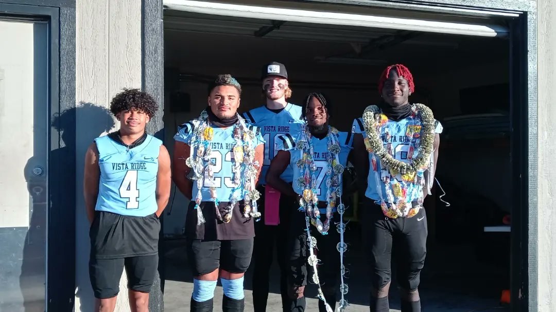 elizabeth_vigil's tweet photo. 💙🖤💙🖤💙 @KeyshawnDooley @G_jojo44 @brayden_dorman @BebeHills5 @Im_gavinjenkins @WeAreVR_FB @EddyBjoern https://t.co/IPMI4ELxSt