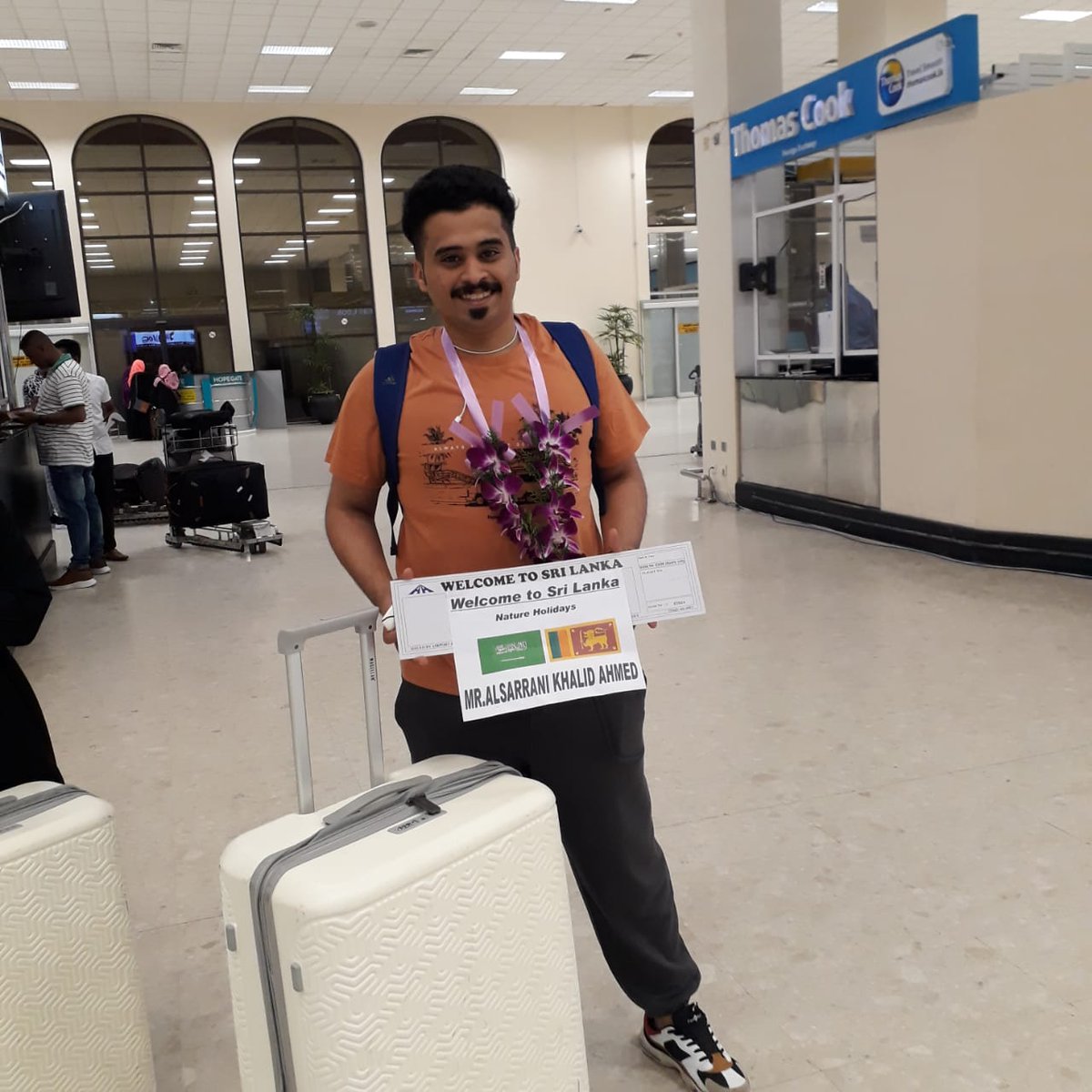 MohammedAmnan's tweet photo. حياكم الله في سريلانكا 🇱🇰 
انا مرشد سياحي ومعي سيارة 
واتحدث اللغة العربية 
باسعار منافسة جداً شاملة البنزين و رسوم الطرق و غيرها 
للتواصل مع على واتس اب :
0094779368368

#سياحة #سواق_في_سريلانكا #سياحه #سيارة_في_سريلانكا #سريلانكا #سيرلانكا https://t.co/b209Nj8DSb