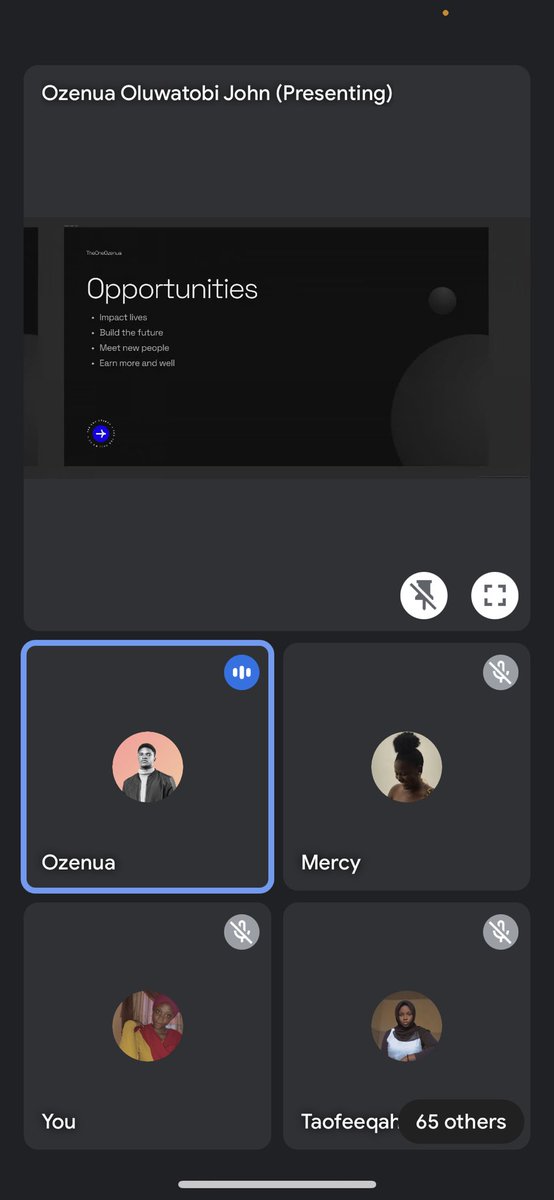 lawalqueenkay_'s tweet image. On going session, how educative!
#gdsc_unilorin #developersstudentsclub #beyonddesign.