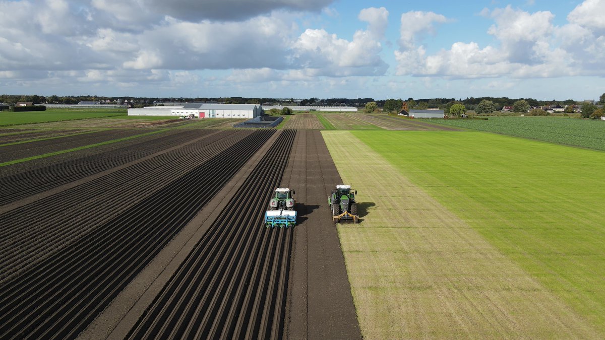 Video: youtu.be/qGryPHsyclU
Fendt 942 and 828 using <a href="/RavenEurope/">Raven Europe</a> 😎