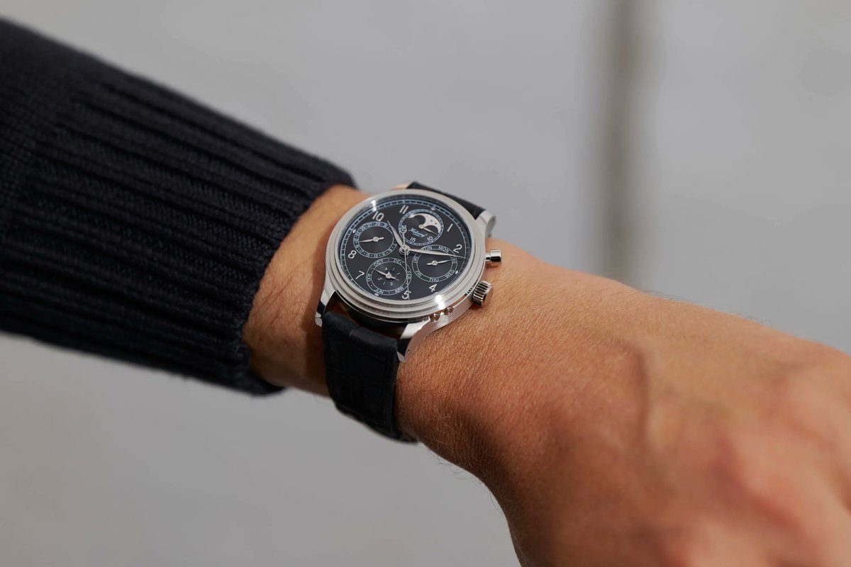 WatchTime's tweet photo. Serving as the latest embodiment of collaboration between the two creative brands, the Habring² x Massena LAB Chrono Felix Perpetual, LAB-CFP will be Massena LAB's highlight at WatchTime New York 2022
https://t.co/xD0N14CzhI
#massenalab #habring2 #chronograph https://t.co/GS9Pg4NQ5U