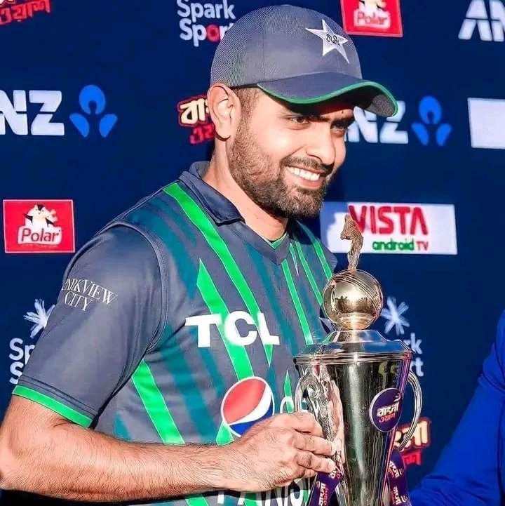 _anummahnoor's tweet photo. @babarazam258 Hbd my king 👑 https://t.co/KbUrA4KzSs