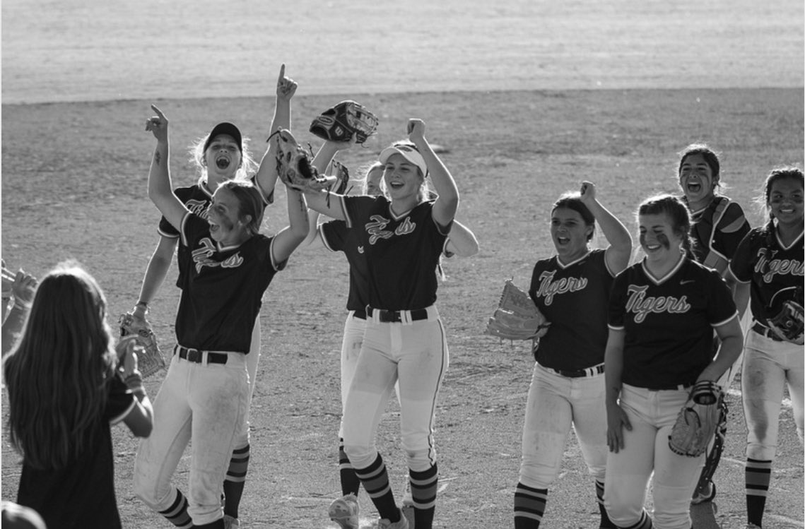 ChaneyHelton's tweet photo. CHAMPIONSHIP DAY! For the 3rd year in a row, we’re competing for a State Title. “The Lord is my shepherd. I lack nothing.” Psalms 23:1. Today we go to battle for not only each other, but for the Lord. We lack nothing. #AO1 @IowaPremierFP @CowetaTigersSB @chhelt @AthleticsCoweta https://t.co/lDJHlyMLlz