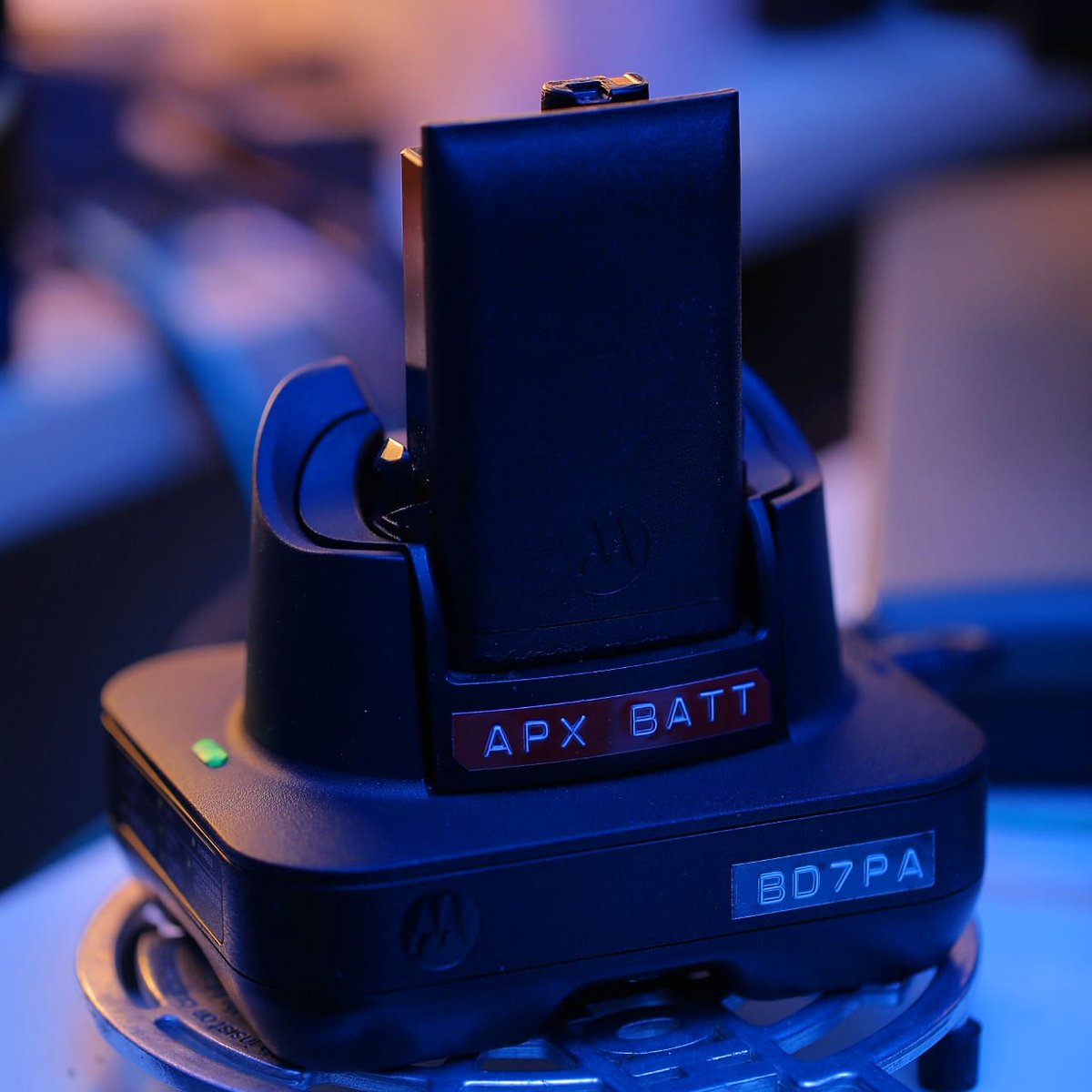 bd7pa's tweet photo. Purchased a Motorola IMPRES 2 battery charger, for APX radio.
#motorola #apxradio #apx7000 #ham #hamradio #amateurradio #buybuybuy #impres2 #impres2charger #impresbattery https://t.co/QQ6vPG7AsO
