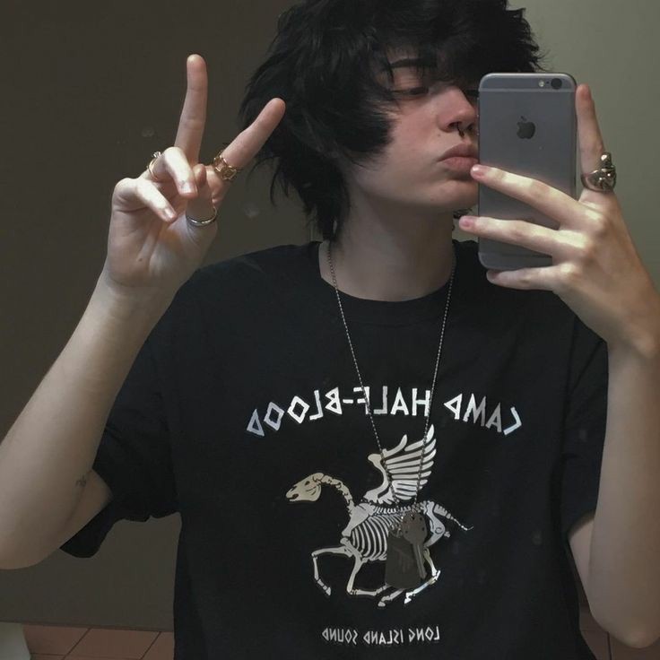 msraudrsbase's tweet photo. nome: Nico di Angelo
idαde (16-19):16
sexuαlidαde:gay
pronomes:ele/dele
frαternidαde:sonserina
erα:golden
user:@garot0morte 
extrαcurriculαr:artmancia
shαpe + 2 fotos:ghost0id https://t.co/VXwD58yfZG
