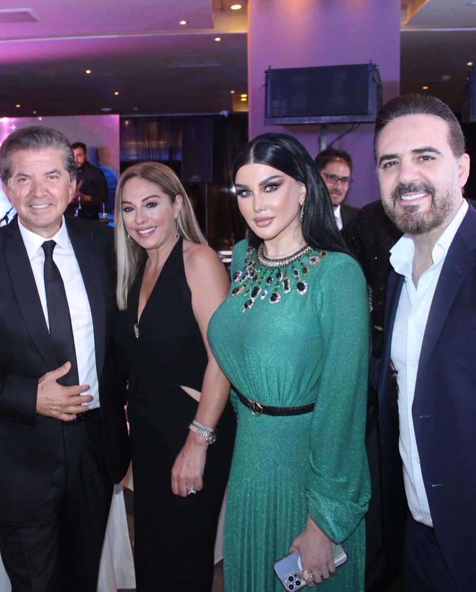 JennyEsberSY's tweet photo. من احتفالية {Lbc}
@zeinaibrahim_beauty
@lbctv
#lebanon🇱🇧 #syria🇸🇾 #egypt🇪🇬 #tv #lbc #2022 #drama #tvshow #jennyesber https://t.co/1lixrG9M6q