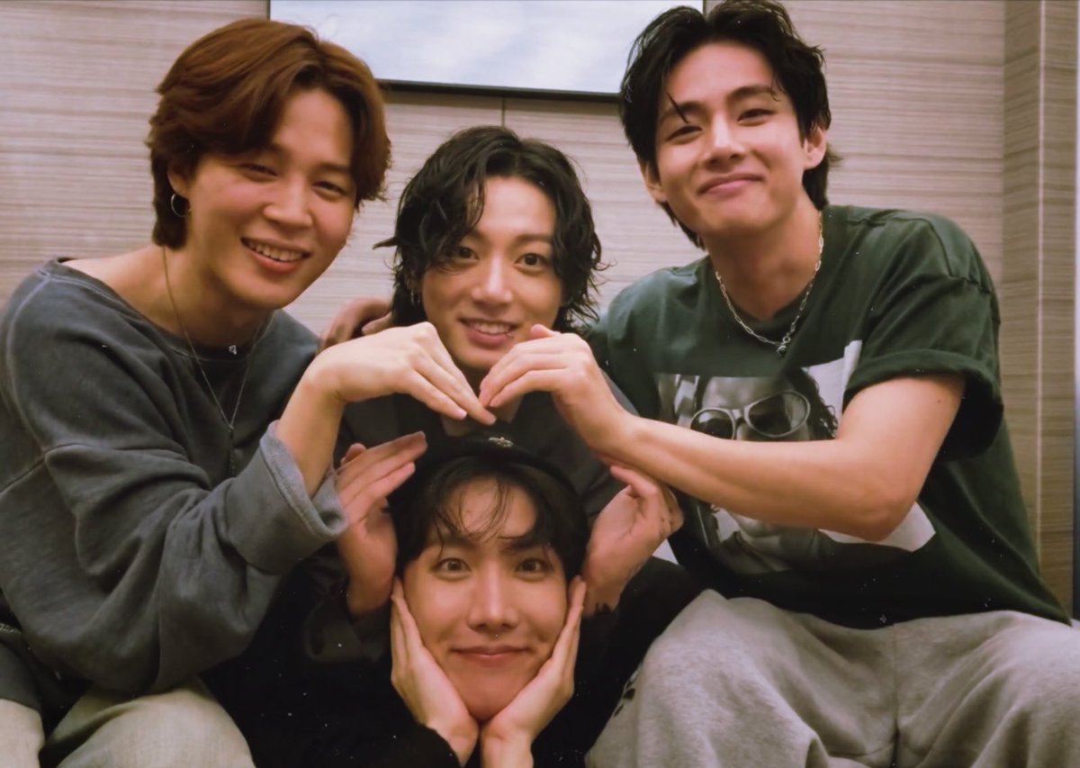 raplinehr's tweet photo. my loves ♡ https://t.co/SfpEnfWObX