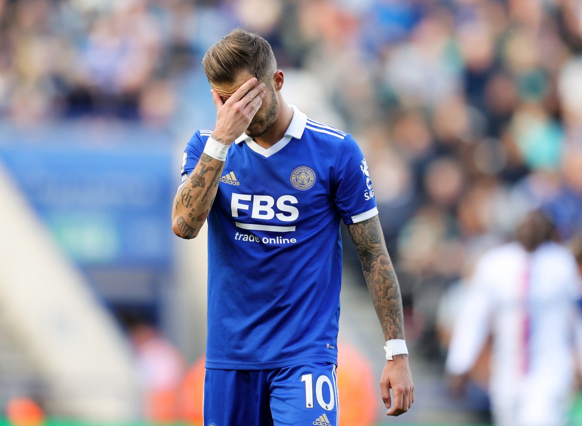 OfficialFPL's tweet image. James Maddison picks up a late yellow card… 🟨

So, he’ll miss Gameweek 12 😫

#FPL #LEICRY