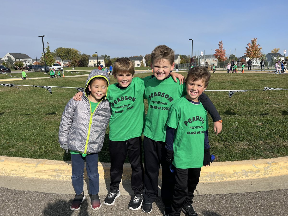 SLCSMrsAllen's tweet photo. The Pearson Pioneers had such a good time at the “Fun Run” on Friday!   Thank you for all of the donations!  @SLCSpearson https://t.co/6R5Aoata5W