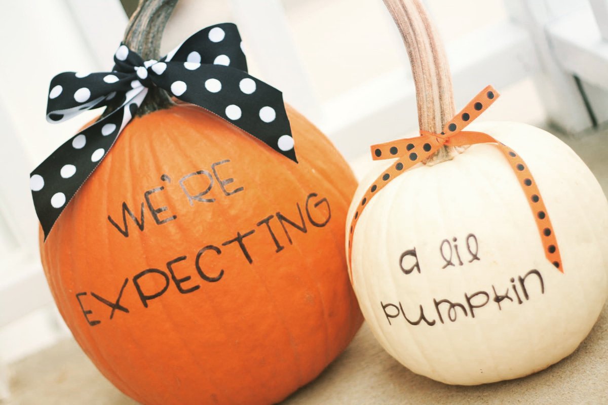 pizza_olivia's tweet photo. I have some very exciting news!! We’re expecting! Seb and I are very excited to tell you all that we are going to have a little bundle of joy joining this family! We decided to tell you all with this very creative Halloween pumpkin idea. I’m so excited for this baby! https://t.co/3TAlzvjghV