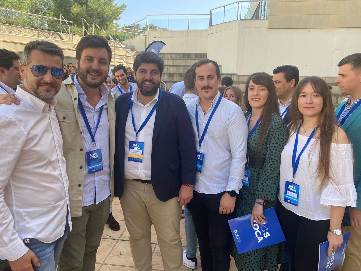 ppelpalmar's tweet photo. Enhorabuena @Landaburu_Anto por tu elección como presidente @NNGG .
 Los jóvenes de #ElPalmar están para trabajar y defender la libertad.
#XIVCongresoNNGGRM 
#NosToca https://t.co/9MeETHAwgl