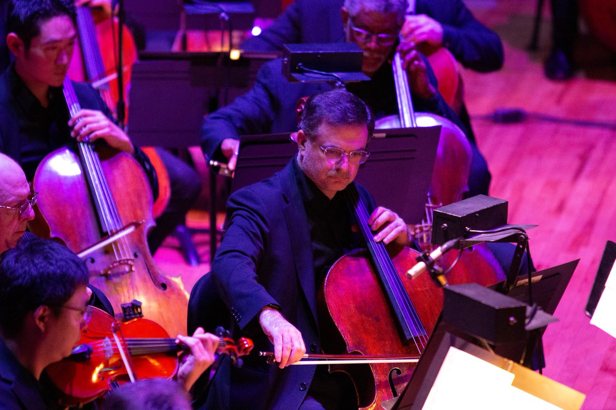 The pairing of three world premiere films with music performed by the CSO made for an emotionally stirring viewing.

Experience Sun Dogs for FREE at Music Hall this weekend with showings on SAT at 6:30PM &amp; 8:30PM and on SUN at 6:30PM.

Details → bit.ly/CSO-Sun-Dogs