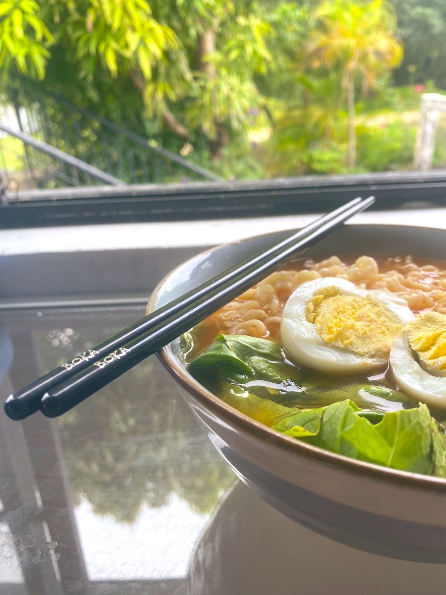 DlgTiara's tweet photo. All da 🍜 angles https://t.co/mWWHL1ce4o