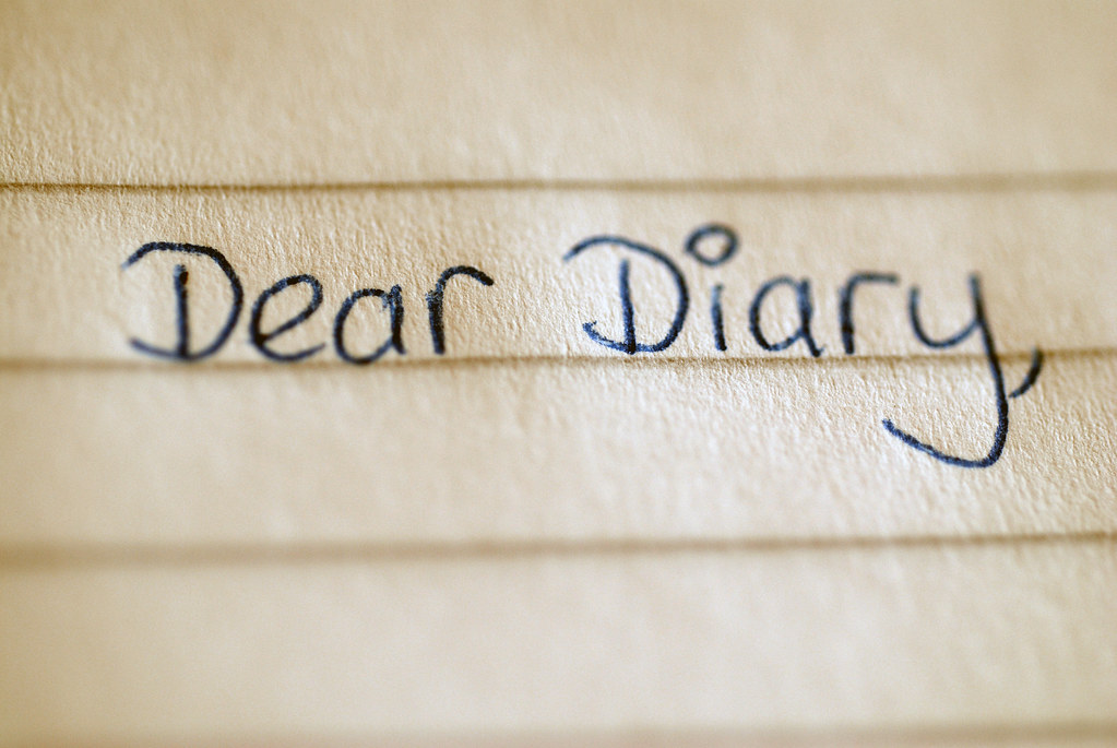 New weekly writing prompt! Start your pieces with Dear Diary. Optional prompt words: Fear / Secret / Silence Any genre welcome. Combos welcome. Just have fun! 🖊 Tag #DearDiary for RT. Please don't quote the pinned tweet. Thank you.