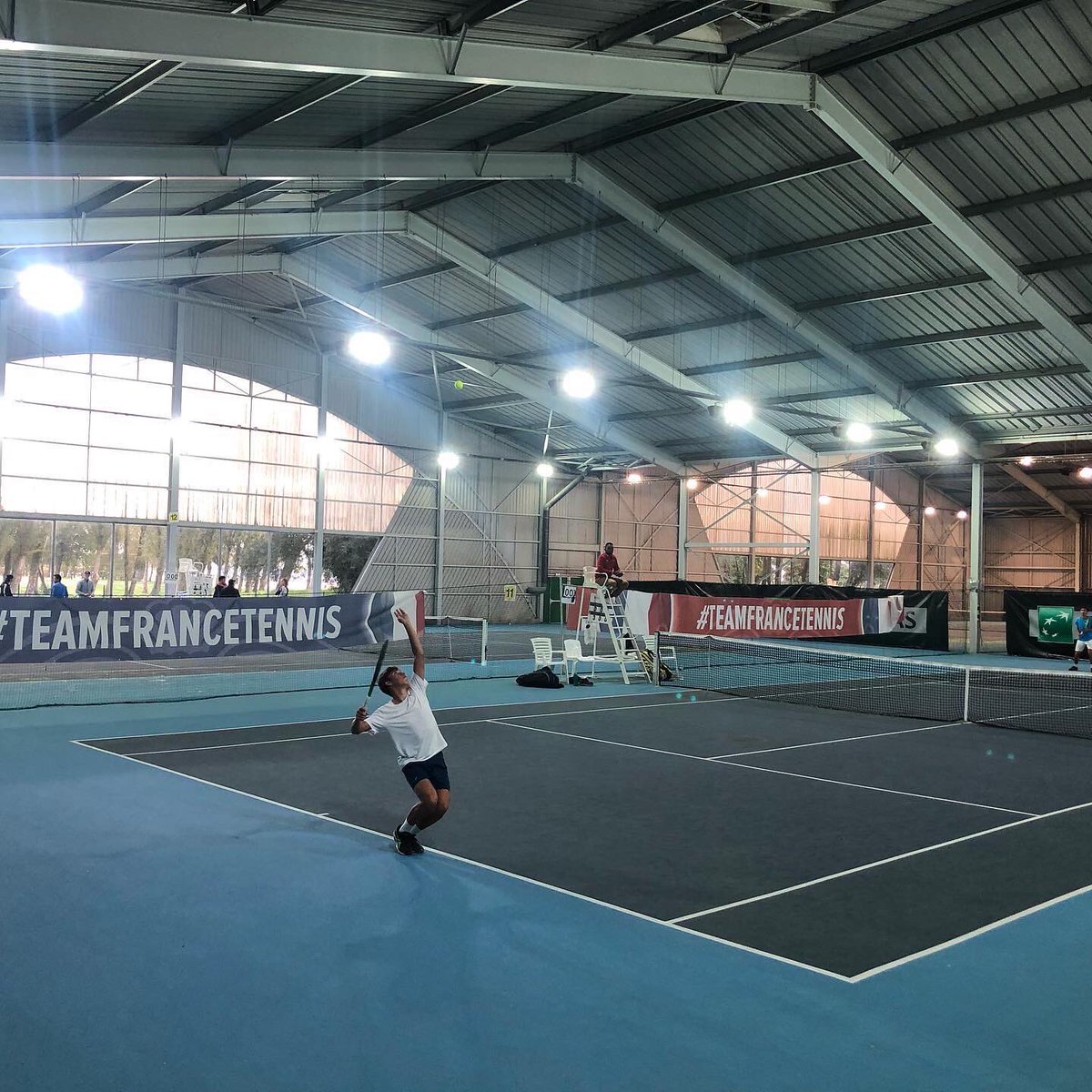 maxmazatf's tweet photo. Retour de compétitions @worldtennis 

LYON 🇫🇷
Honfleur 🇫🇷
PORTIMAO 🇵🇹
VALE DO LOBO 🇵🇹
1/8e de finale face à un nom bien connu #Tsitsipas, en 3 sets. Et parcours jusqu’en demi-finale en double ✅
.
.
 #mmcoaching @maxmazatf  @LACOSTE @tecnifibre @FFTennis #tennis #performance https://t.co/yxtLS84CpH