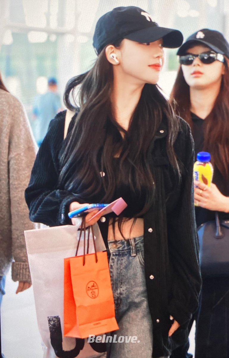 BeInLove_0411's tweet photo. 221015

#카리나 #KARINA #에스파 #aespa https://t.co/7LQU5Up8K4