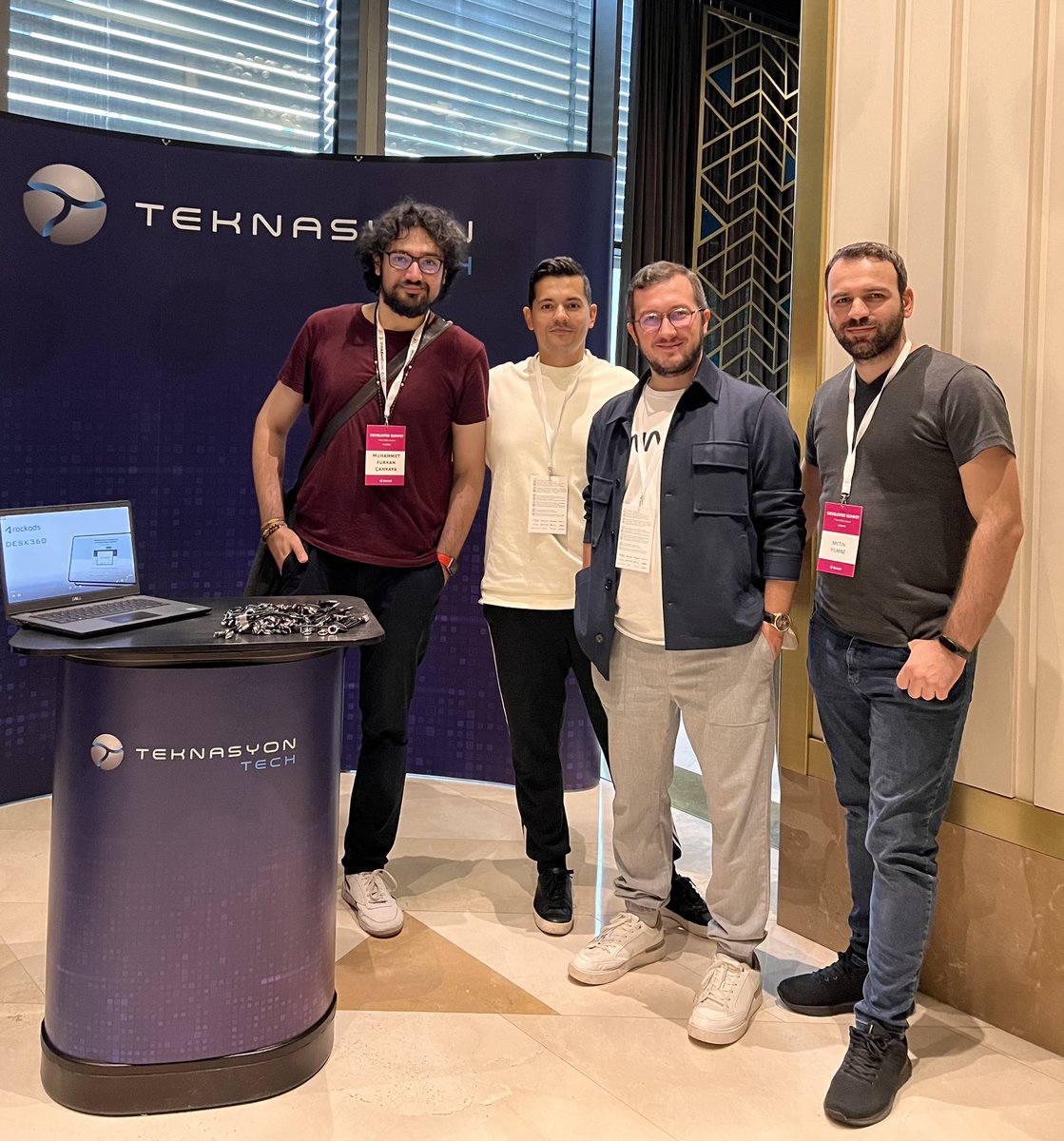 Vatanay's tweet photo. Developer Summit 22 hatırası. #devnotsummit22 @MFCankaya @fkadev ve Metin Yılmaz. https://t.co/7LAxceBhsH