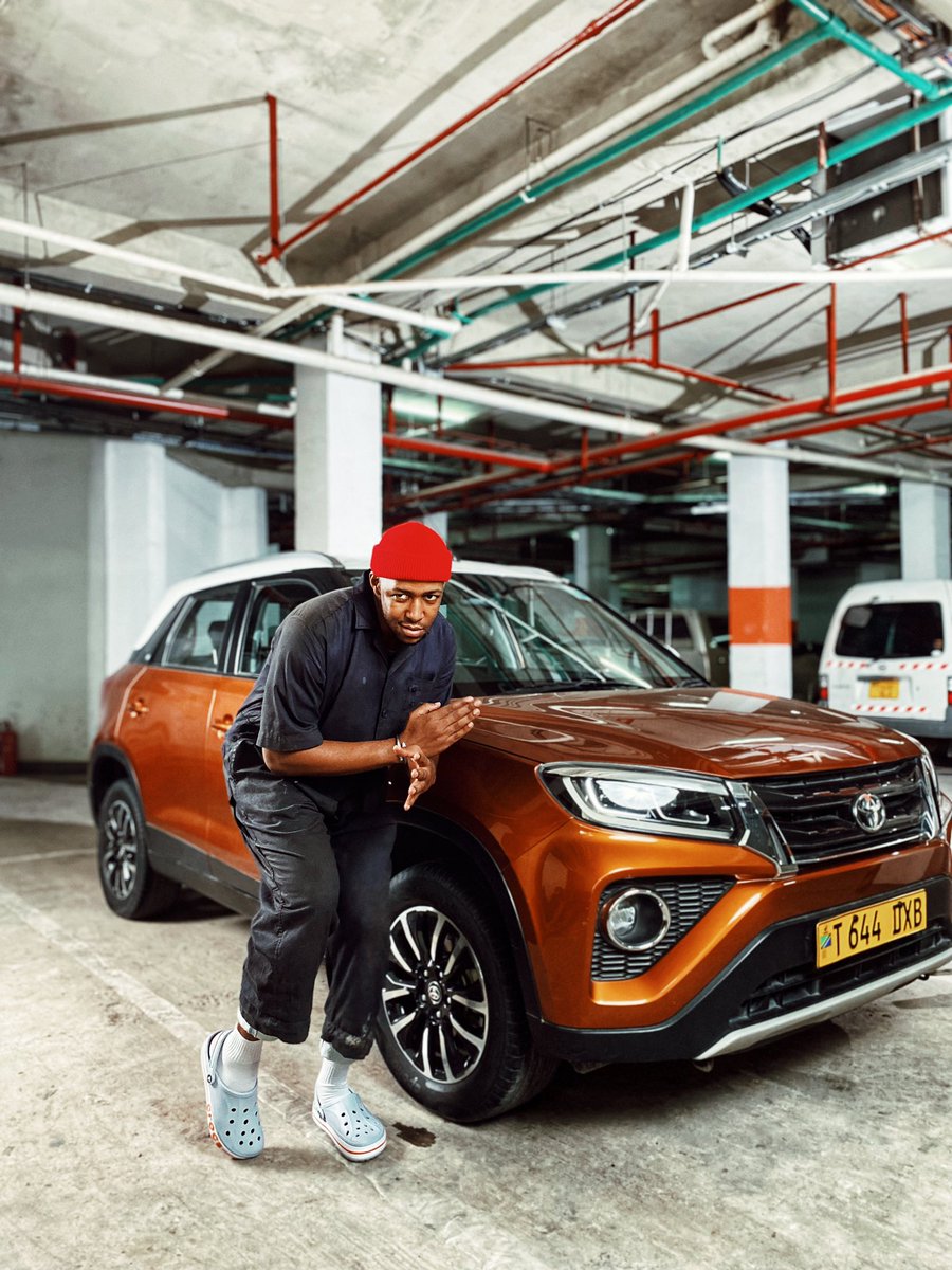 LEO NIMEKUJA KUTAFUTA MAADUI KIDOGO, kama una gari na unataka kujua mileage za ukweli ukweli kama unahisi zimeshushwa au la. Kaa chonjo. Nakupa connection soon 😈… Toyota tunafanya kazi 😊👊🏽