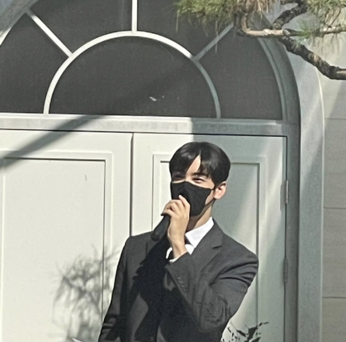 christyroha's tweet photo. So Eunwoo really was a host on a wedding today!
Earlier someone posted about it but she wasn’t sure coz he was wearing a mask, but another person posted his pic on their blog
#차은우 #ChaEunWoo

https://t.co/9Z3fU5j65a
https://t.co/Vb2q2VeRcy https://t.co/ycclvlYw2t