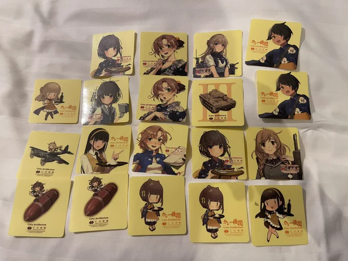 本日のカレー機関の戦果です  秋雲先生のグッズをお迎え出来て良かったです アクスタの秋雲RQは次回に持ち越しとなりました 