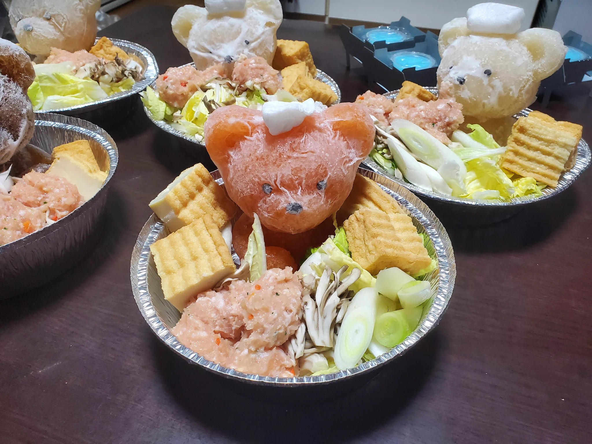 美味いんだけどゼラチン？コラーゲン？煮凝り？とにかく冷めると固まる上に重いよ  