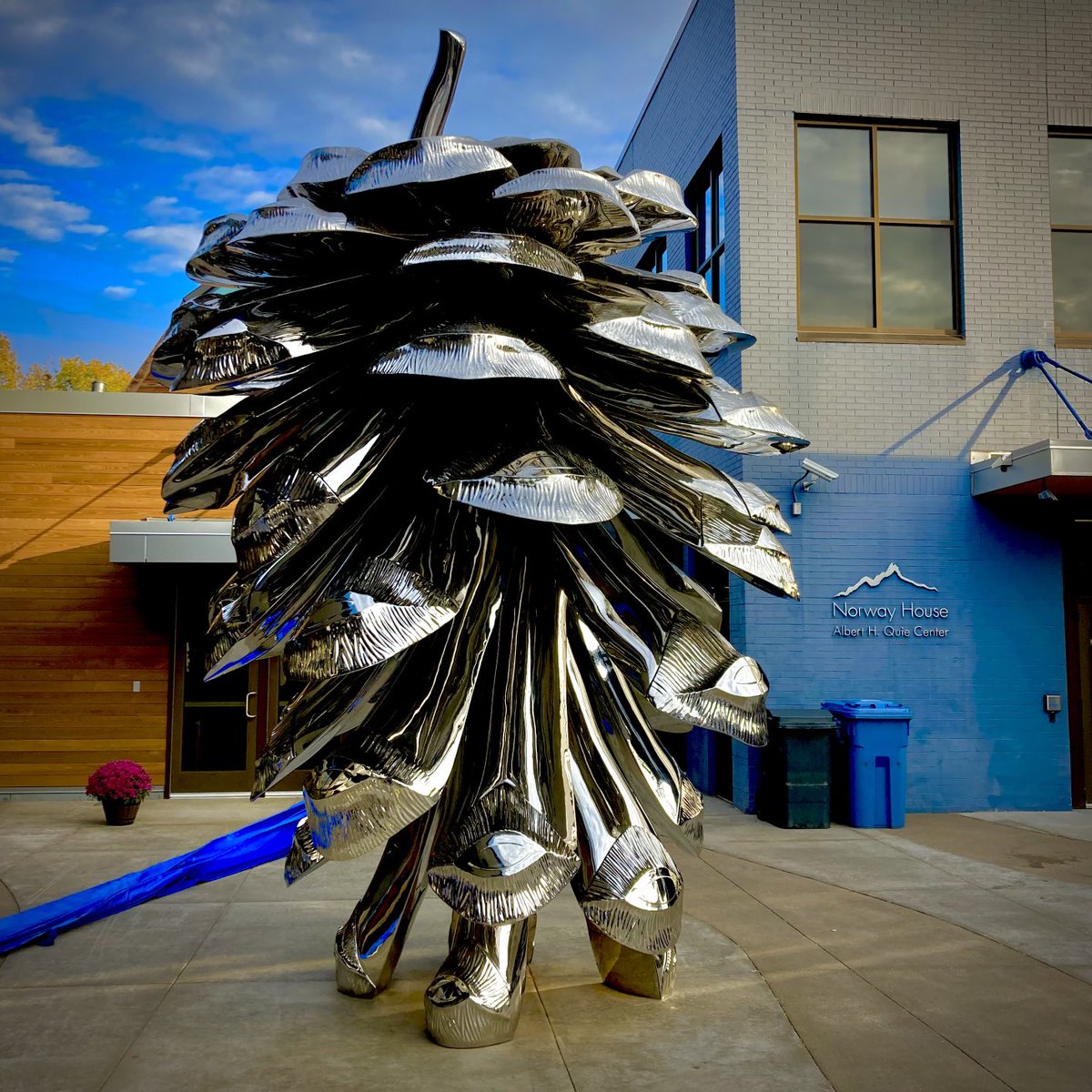 stromsr's tweet photo. Unveiling a new hammered steel sculpture at the Norway House! @minneapolis ⁦@FOX9⁩ https://t.co/ucigkVXb8q