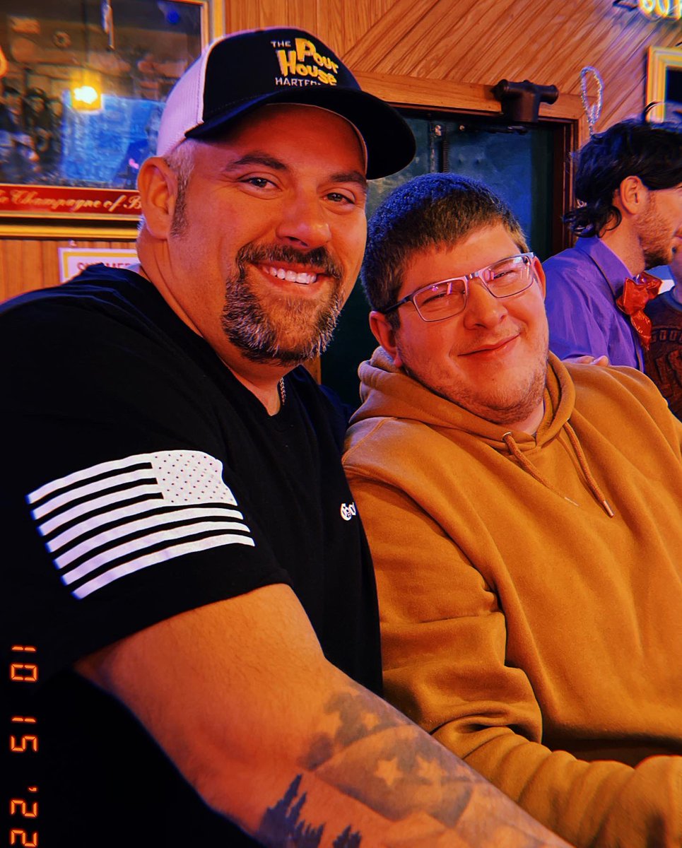 PaytonRilee's tweet photo. #PourHouseWI
#TouchTunesTV https://t.co/957oJ71DHN