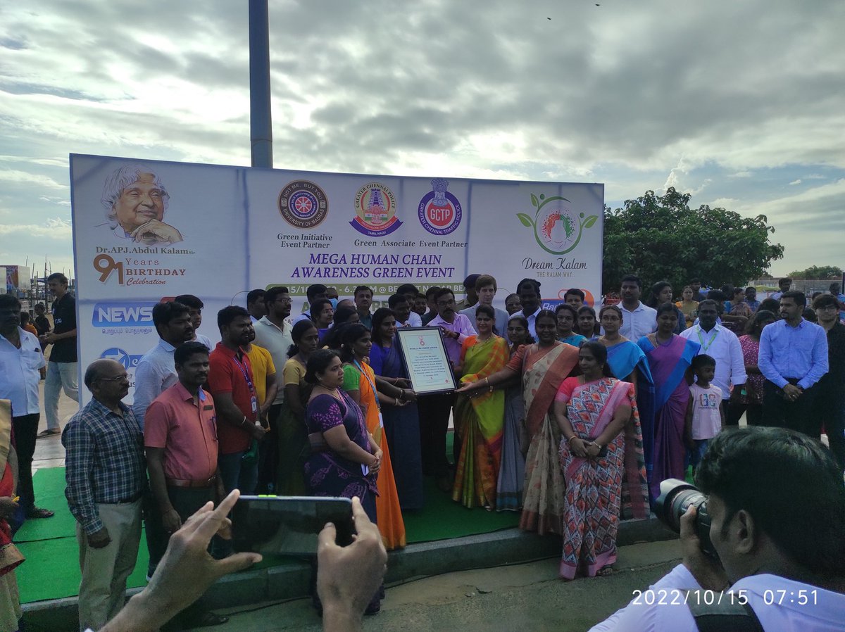 Nss_Stcas107_Ch's tweet photo. Abdul Kalam Birthday Celebration | 'Dream Kalam' Event | STCAS NSS | 15.10.2022, 6.30 AM | World Record at Eliot Beach, Besent Nagar

Morethan 100 STCAS NSS Students participated

@Nss_Stcas106_Ch @NssUnom @_NSSIndia @nss_tamilnadu @NSSChennai https://t.co/49ccXhq27J