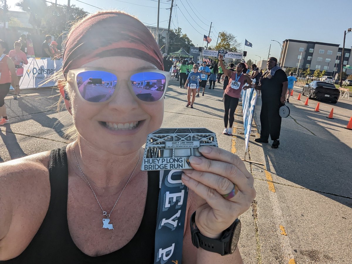 WrittenNRed's tweet photo. PR'ed for the Huey P race! (Missed my overall PR by 54 seconds) 🏃🏼‍♀️🏅 #GeauxOverIt https://t.co/BfQlckTJeE