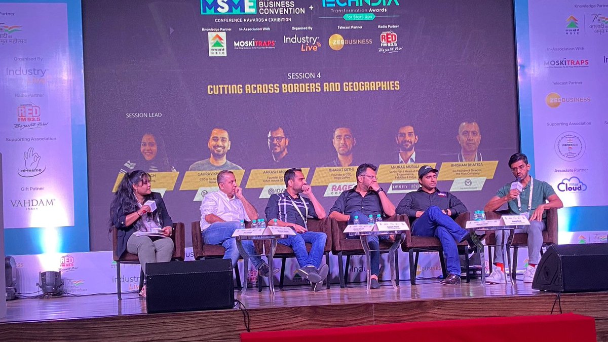 IndustryLiveIn's tweet photo. "The customers across online and offline platforms are very different from each other," says Mr. @anuragthethird, Senior VP, Head of D2C E-commerce - @FabAlley at the MSME India Business Convention!

#msme #msmeindia #convention #awards #technology #techindustry #business https://t.co/BNAfRNsR6A