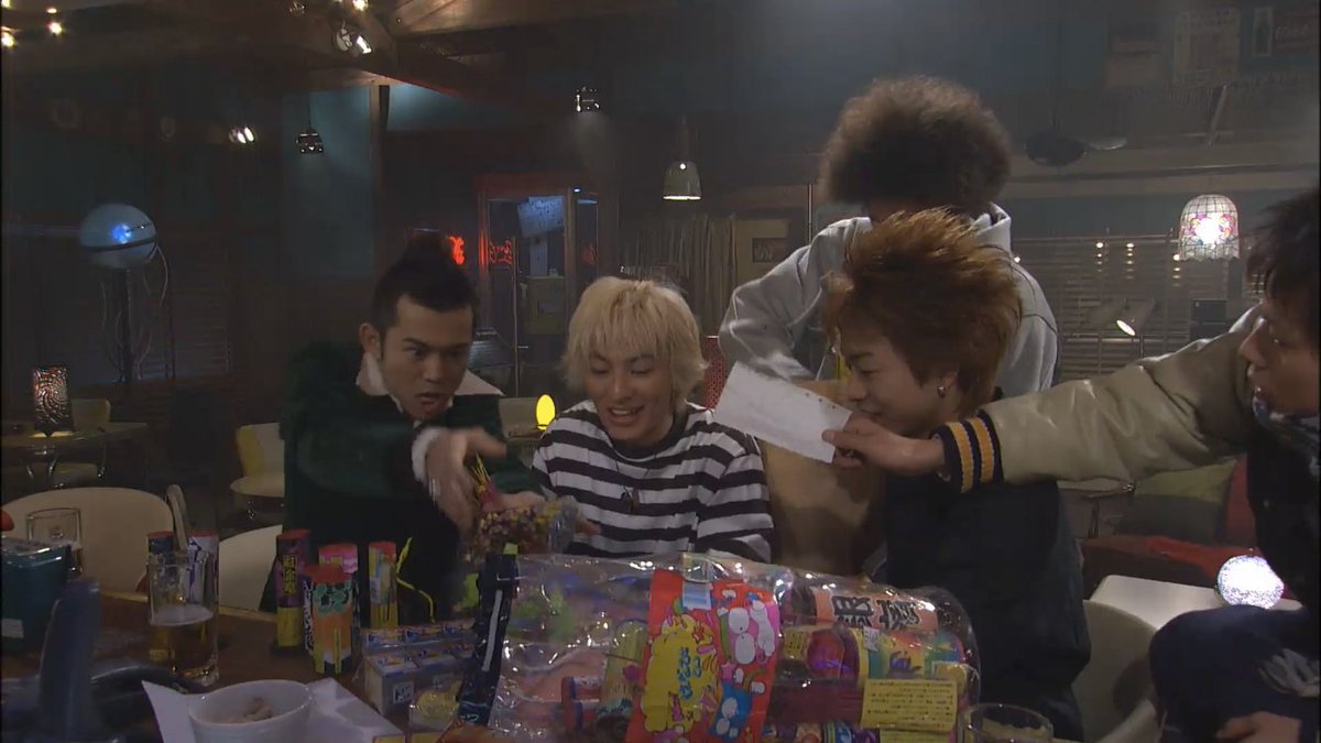 シカトすんじゃねえよ！レズビアンって何だよ！