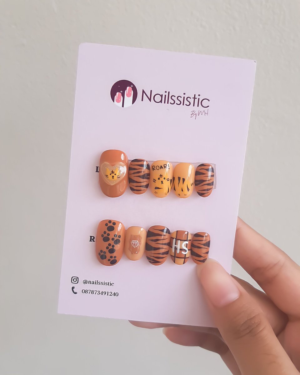 melytbstmnn's tweet image. ‼CALLING ALL CARATS‼

🎨 Be The Sun Nails design by @noonuya718
🎨 Pretty U Nails design by @nd_____17
🎨 Horangi Power Nails
🎨 _World Nails

💎 Check out and follow our IG @.nailssistic for more details
*bisa request model lain juga