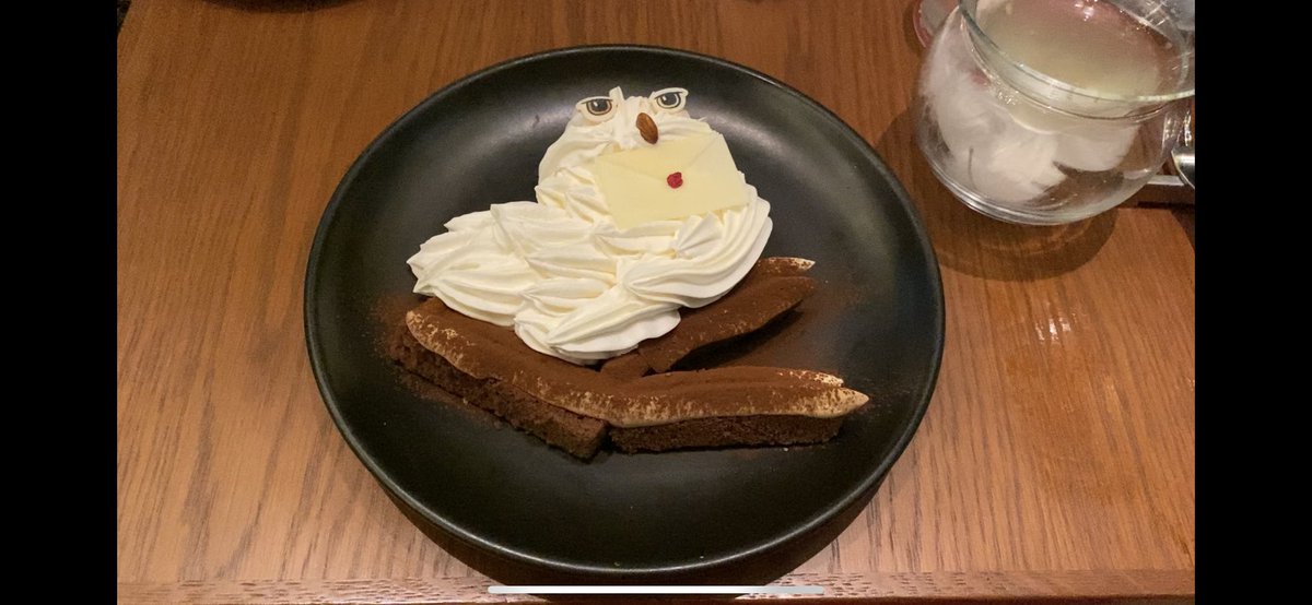 naotankaizen's tweet photo. #ハリーポッターと呪いの子
#ハリポタ舞台
 この前見に行ったけど、最高すぎた！
あまりにも良すぎて、ハリポタカフェにも行ってしまったぜ(^｡^) https://t.co/EeeDNM2yj9