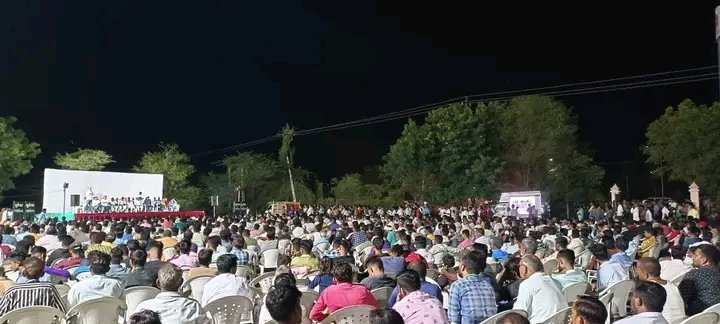 LutyensMediaIN's tweet photo. कांग्रेस नेता कुलदीप सिंह राउलजी ने सावली केसर विधानसभा में कांग्रेस कार्यकर्ताओं के साथ बैठक की !!
#GujaratElection2022 https://t.co/QaZkmaNCX2