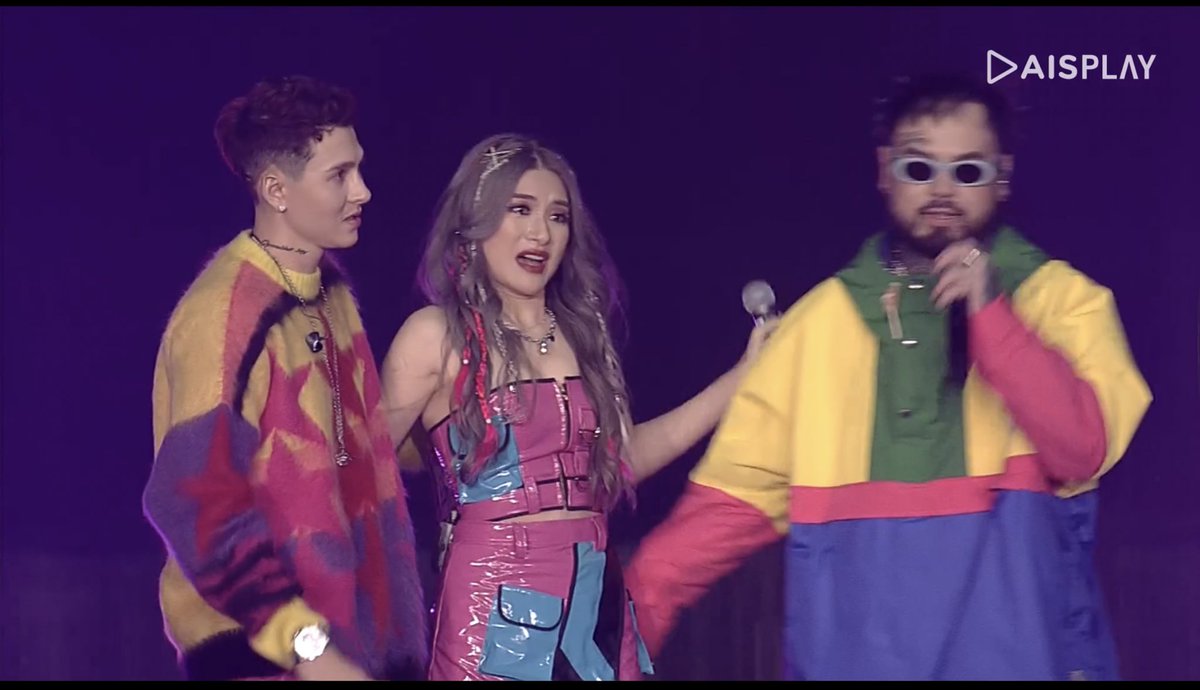 3.2.1 อ่ะมึง กูน้ำตาแตก ภาพที่คิดถึง ความทรงจำในวัยเด็ก ยิ่งประโยค “ขอบคุณที่โตมาด้วยกัน” กูไห้อ๋า แง้ 

#KamikazeParty2022