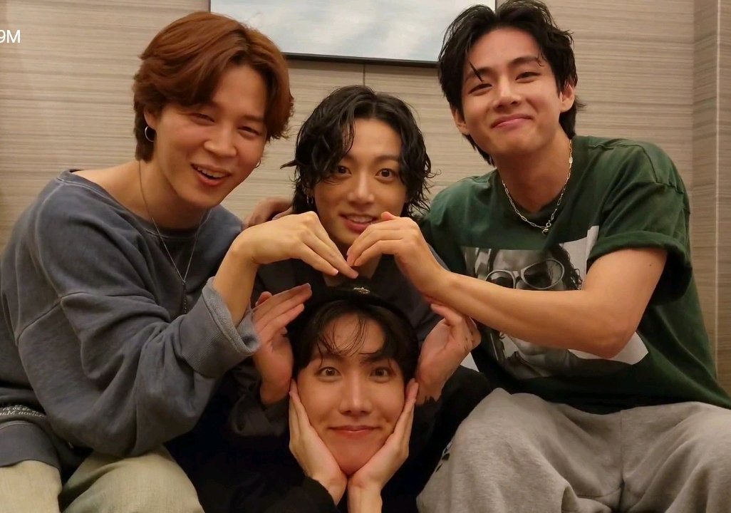 PritySanzida's tweet photo. Cute 🐥🐻🐿️🐰 https://t.co/roJxyZQxLs