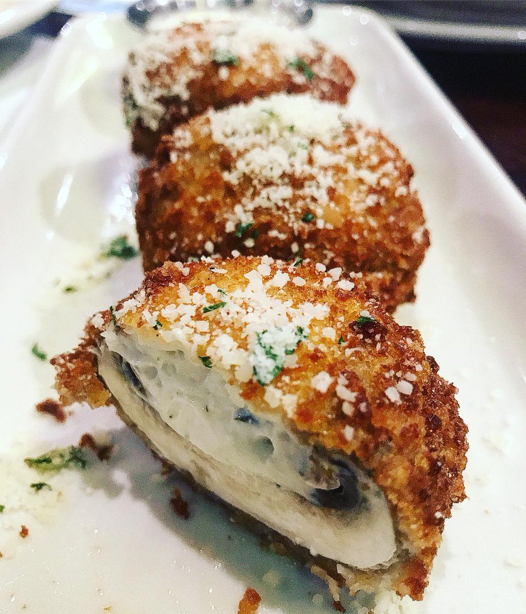 Houlihans's tweet photo. The Morel of the story
You need more ‘shrooms!
📸https://t.co/Ze7mzm8xQL
#Houlihans #HouFaves #NationalMushroomDay #FriedMushrooms #Apps https://t.co/uB8cZnfc8J