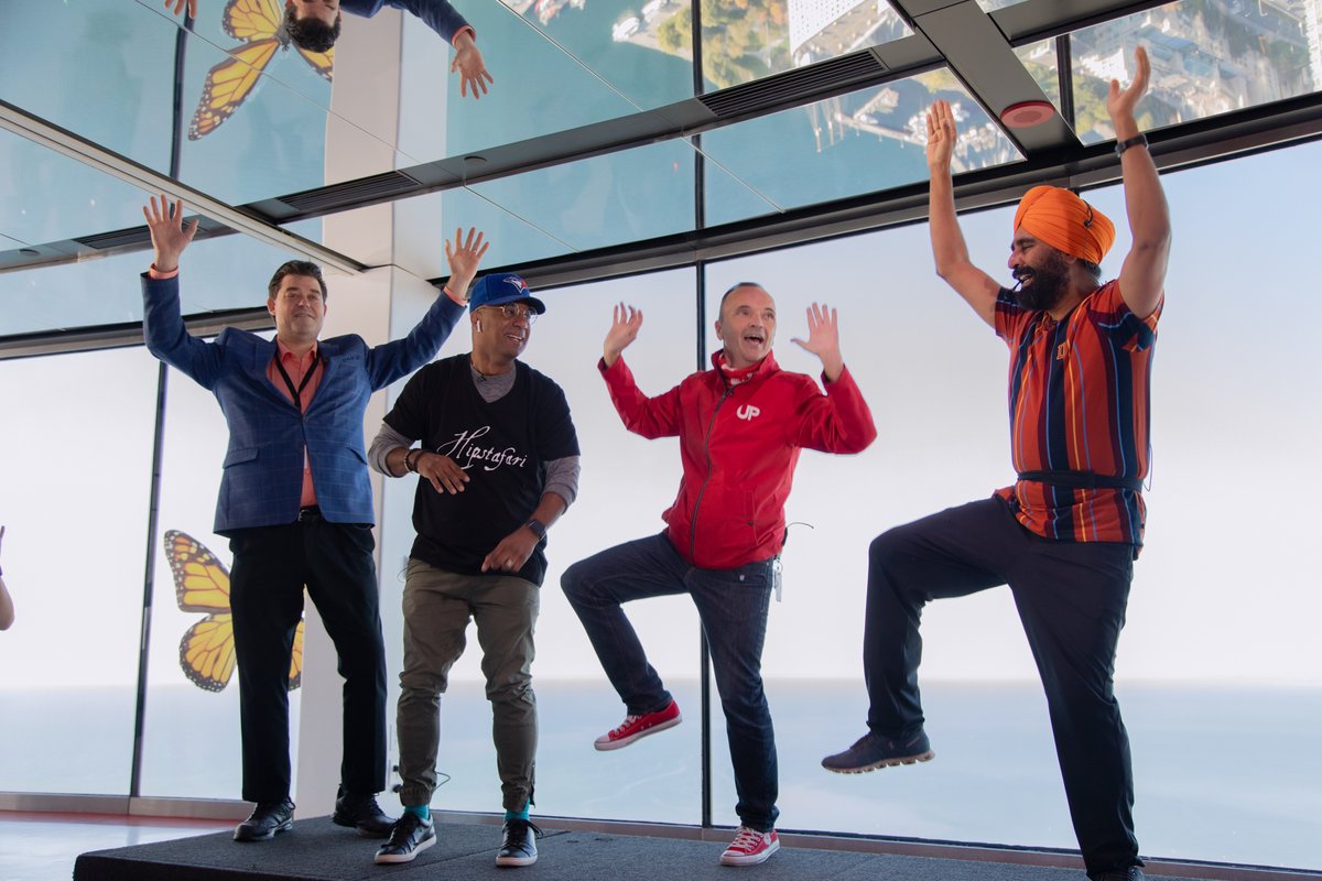 UWGreaterTO's tweet photo. Can you move like @GurdeepPandher?

Get your bhangra, boxing or biking on for our #GetUPChallenge on Nov. 1-10, a virtual fundraiser in support of vital programs and supports across Toronto, Peel and York Region! 

Register today to get #UP4Community at https://t.co/LKDiM2cN8Y https://t.co/pbH8USibQb