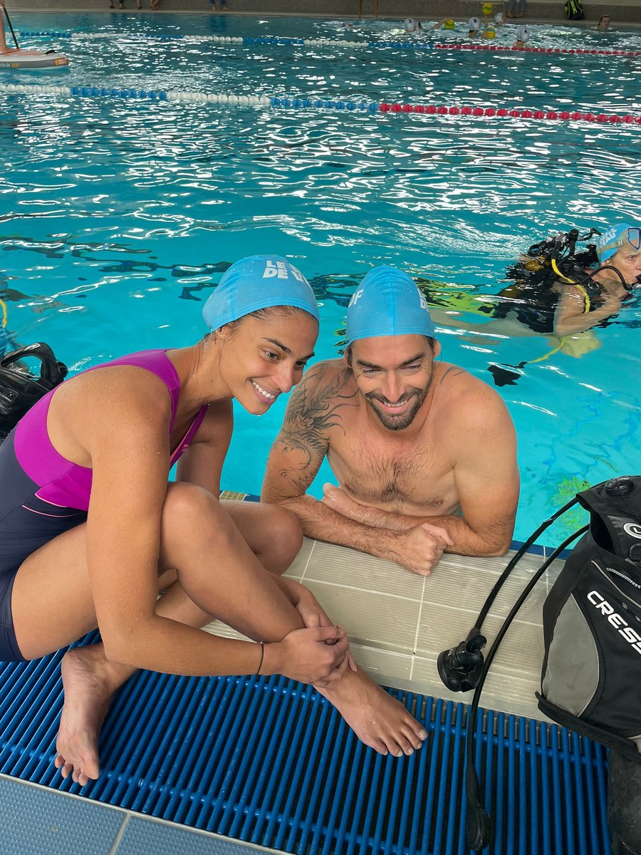 UNICEF_france's tweet photo. 🚀 Lancement officiel du #DefiDeLeau à la piscine de @VilledeVanves avec notre ambassadrice @tatianasilva @Cam_Lacourt @FFNatation @bgauducheau @energiedusport https://t.co/wqUV5fSy6t #PourChaqueEnfant 💙 https://t.co/sby95pwEBd