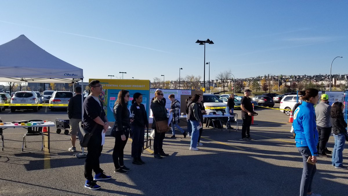 CreatingCovYYC's tweet image. Starting off our Saturday with an awesome day of community building with @VivoYourLife @ParksFdnCalgary @NorthernHills
#CommunityByCommunity #PlaceMatters