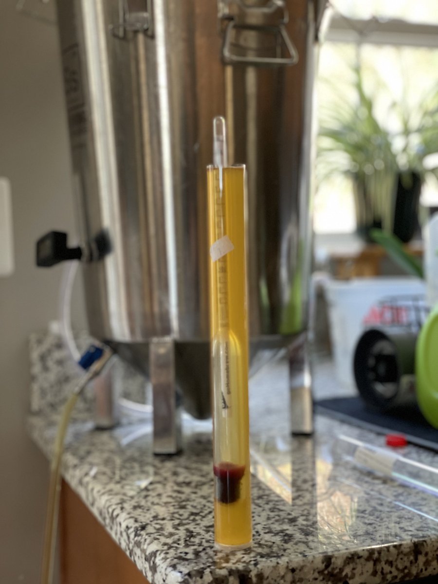 marcapitman's tweet photo. Kegging an IPA here at Fungi Brewing!
#yeahTHATgreenville #ssbrewtech https://t.co/uwW8UxbNRF